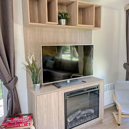 Tiny Haus Drei Burgen By Interhome
